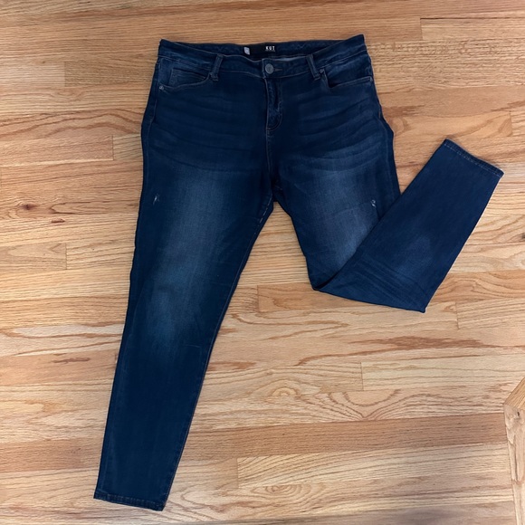 KUT by the Cloth 14 Jeans - Picture 2 of 3